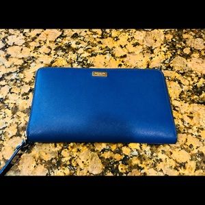XL Kate Spade Wallet